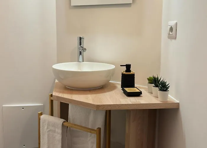 Residenza Piramide Rome