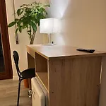 בית הארחה Residenza Piramide רומא